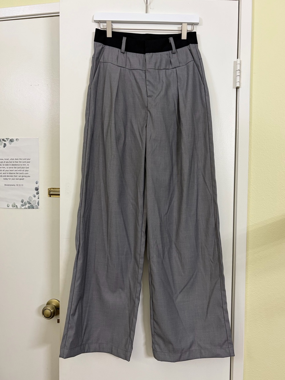 NWT Commense Gray Black Contrast Waist Wide Leg High Rise Trousers Size S